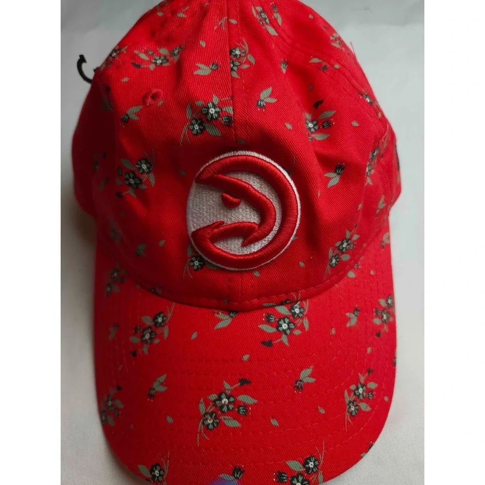 New Era 9TWENTY Atlanta Hawks Hat Cap Women Floral Red NBA Adjustable Baseball